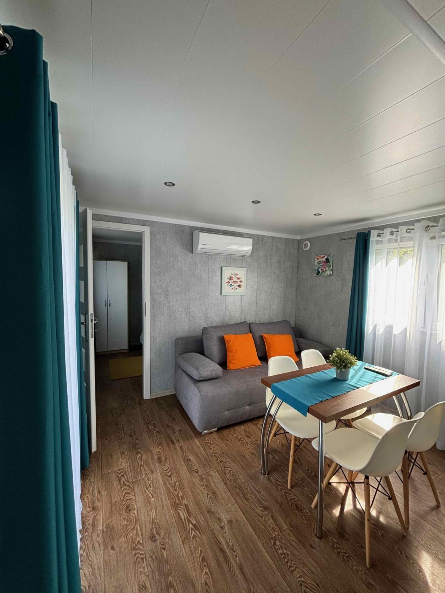 Fishka House Domek Wypoczynkowy Zator Exteriör bild